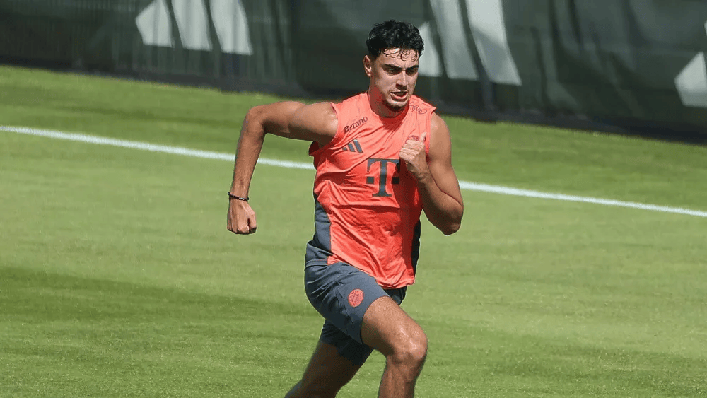 着口罩参加, 孔帕尼可能