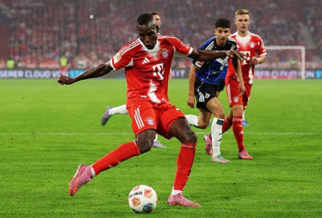 身后必须是, 这是对阵富, 是贯穿蓝军